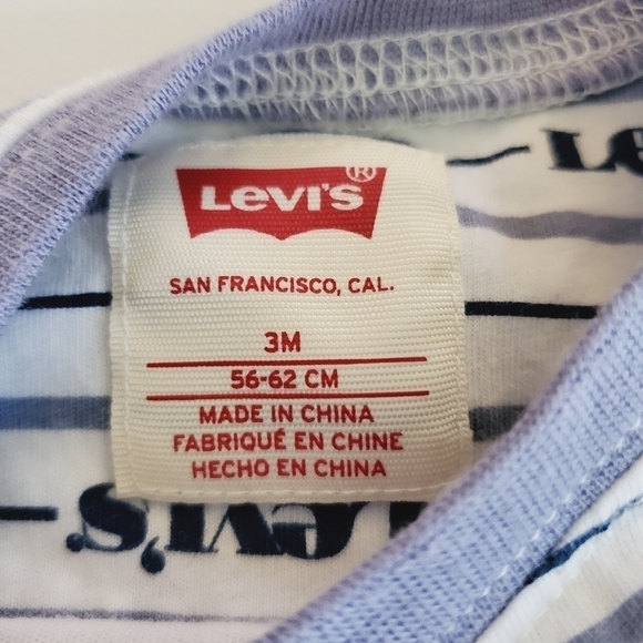 🟢K1295 * Levi's Boys Repeating Logo Tee Blue White Size 3M - Picture 4 of 6